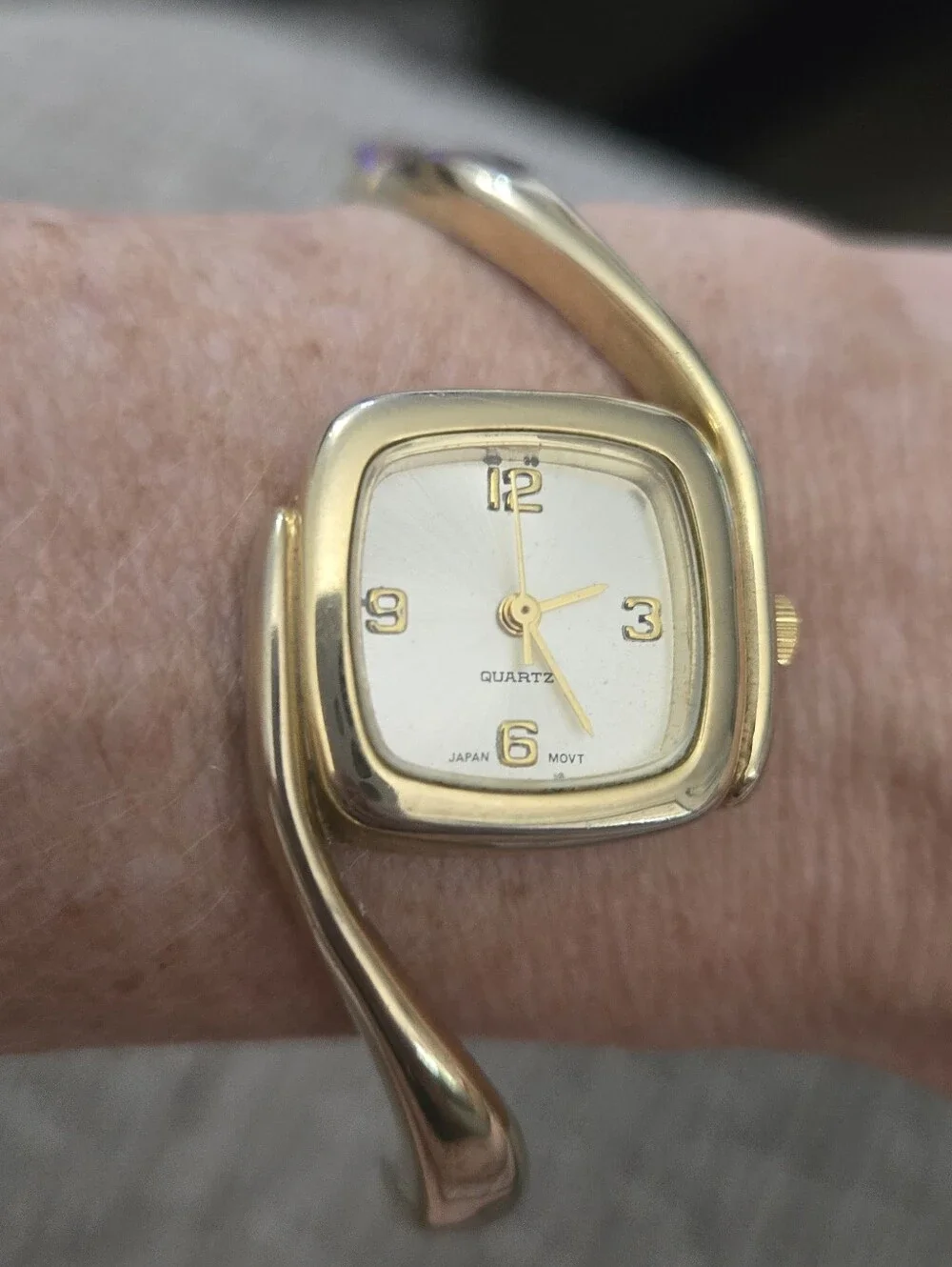 Japan Vintage Quartz MOVT Gold Cuff Women's Watch